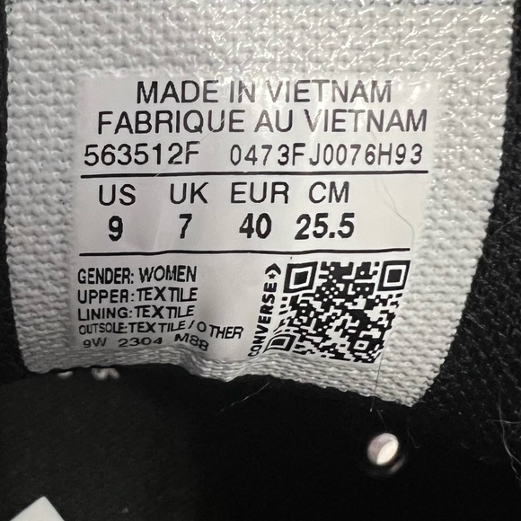 Converse - Picture 4 of 4